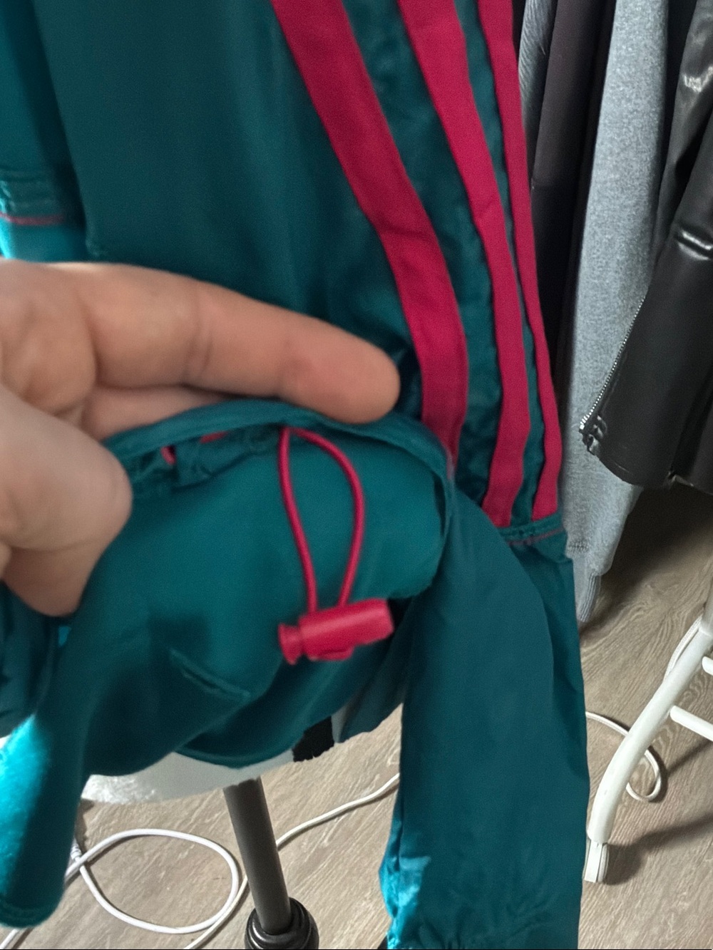 ADIDAS | Y2K INSPIRED RUNNING JACKET - Picture 12 of 15